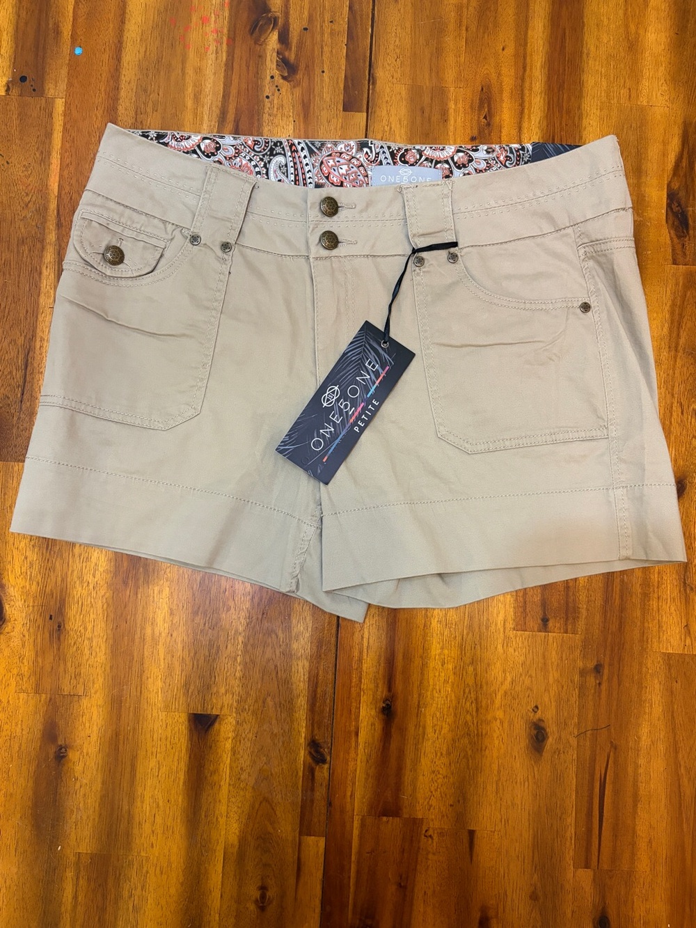 NWT One 5 One Petite Shorts Womens Khaki Tan Cargo Utility size 14